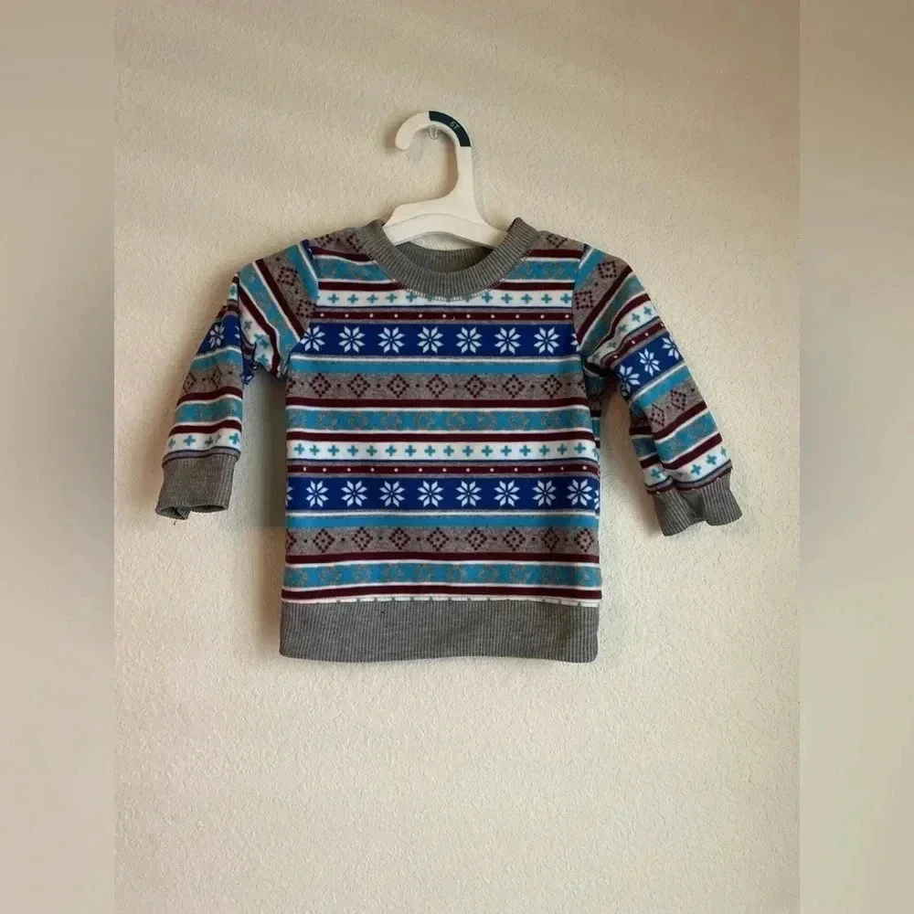 Just one you by Carters baby boy snowflake fleece sweater size 12M